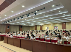 <b>会议要肄业校落实食全从体义务</b>